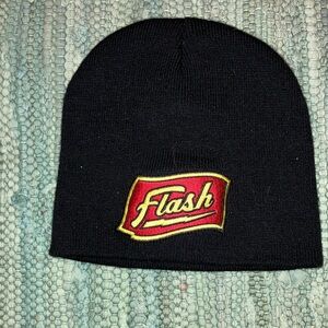 FLASH BY HITWEAR LOGO RIBBED BEANIE CAP